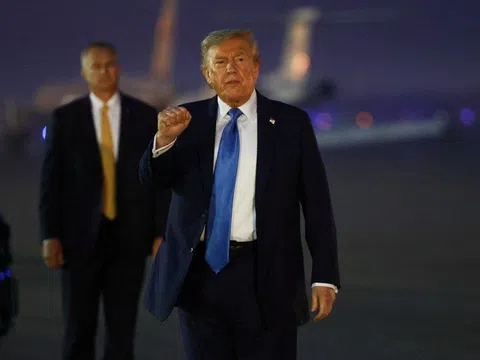 Ông Trump giành chiến thắng lập pháp quan trọng với dự luật "lớn và đẹp"