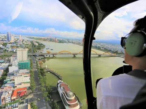 Đà Nẵng mở lại tour bay trực thăng ngắm thành phố