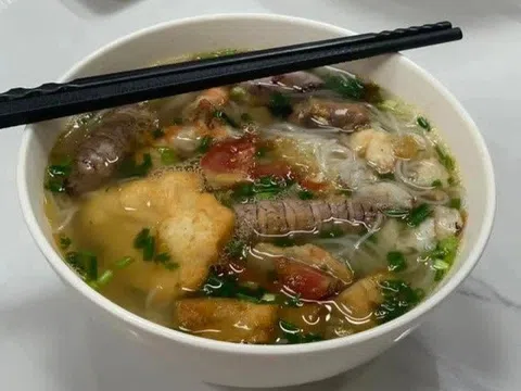 810.000 đồng bữa bún 5 người: Nhiều khách từng chịu "giá chát" ở Hạ Long