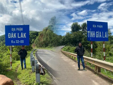 Chàng trai 3 năm xuyên Việt, săn ảnh 63 bảng tên địa phận trước sáp nhập