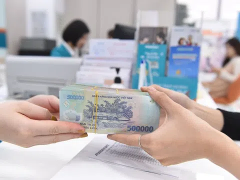 Những nhân tố ảnh hưởng đến khả năng tiếp cận vốn vay tín chấp của cán bộ công chức tại các ngân hàng thương mại tại Vĩnh Long