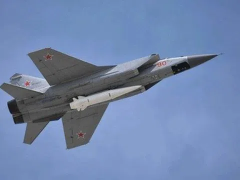 Ukraine tự lực cánh sinh để bắn hạ "tên lửa không thể đánh chặn" của Nga