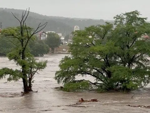 Texas sau lũ: 131 người thiệt mạng, mưa lớn tiếp tục đe dọa