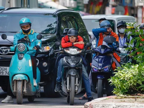 TP. HCM: Từ năm 2029, dự kiến CẤM HOÀN TOÀN xe máy xăng trong hoạt động giao hàng và xe ôm công nghệ