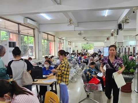 Phường Lái Thiêu đề xuất Phó Giám đốc Trung tâm Phục vụ hành chính công được ký các bản sao