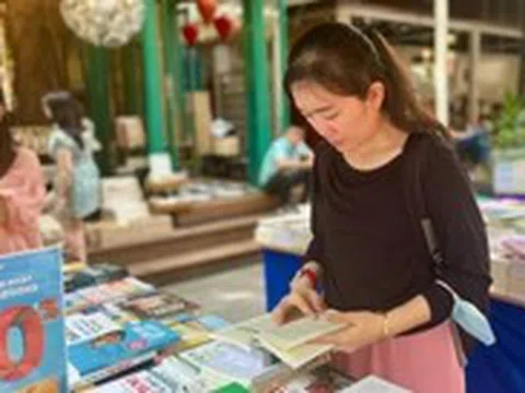 Doanh thu Đường sách TP.HCM đạt hơn 31,3 tỉ đồng nhưng lượng sách bán ra giảm