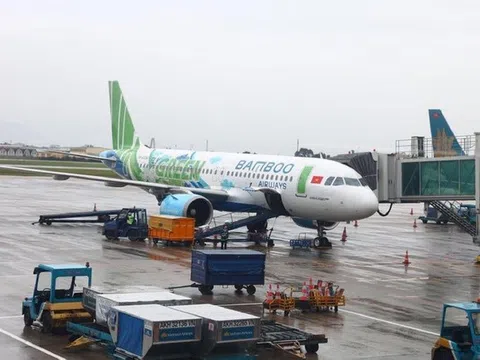 Hành khách thót tim kể khoảnh khắc máy bay Bamboo Airways chao đảo giữa trời