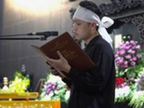 Gia đình, bạn bè yêu thương tiễn biệt họa sĩ Lê Thiết Cương