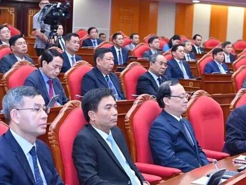 Phương hướng nhân sự Ðại hội XIV của Ðảng: Chọn cán bộ không chỉ bằng hồ sơ