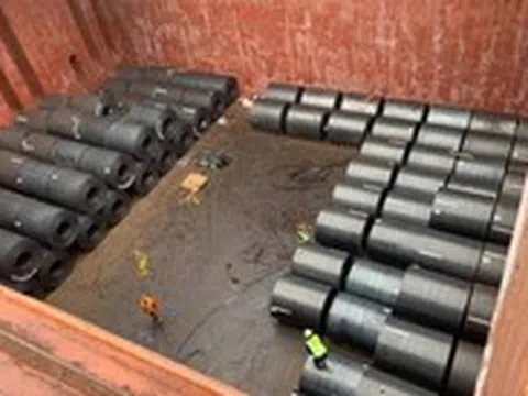 Lách thuế với vài milimet, thép giá rẻ tràn vào Việt Nam
