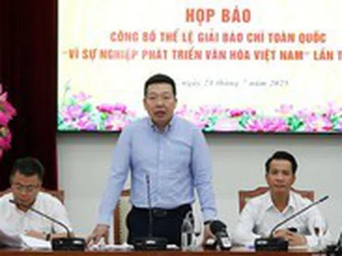 Giải báo chí ‘Vì sự nghiệp phát triển văn hóa Việt Nam’ chào đón cả tác giả ngoại