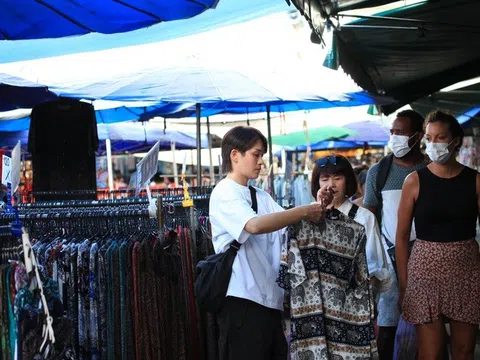 Lượng khách giảm sâu: Nhà hàng Thái Lan "đói khách", chủ ngồi trên đống lửa