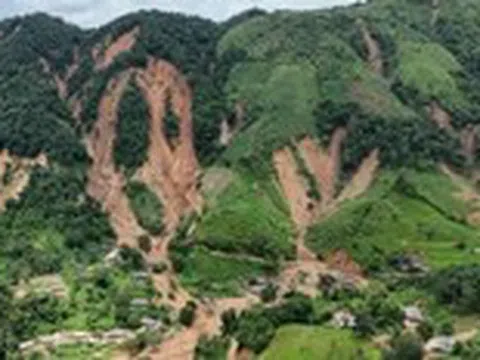 Hình ảnh sạt lở đáng sợ ở bản Háng Pu Xi, Điện Biên