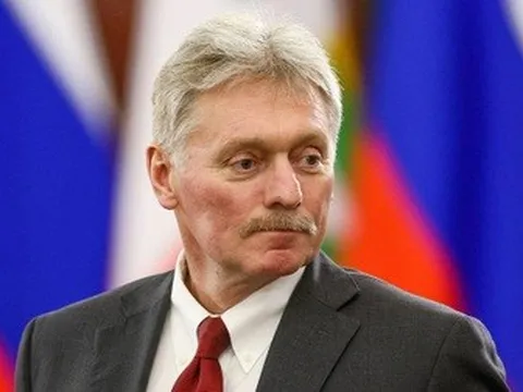 Điện Kremlin lên tiếng khi tàu ngầm hạt nhân Mỹ “tiến gần Nga”