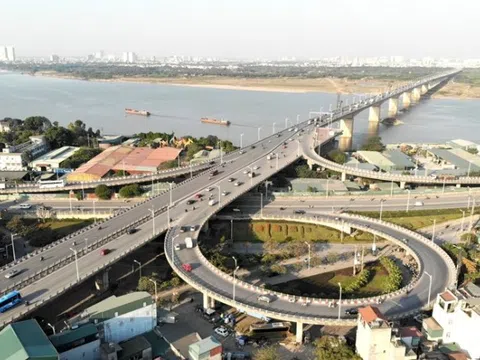 Quản lý vốn đầu tư công trong xây dựng kết cấu hạ tầng kinh tế tại vùng Đồng bằng sông Hồng