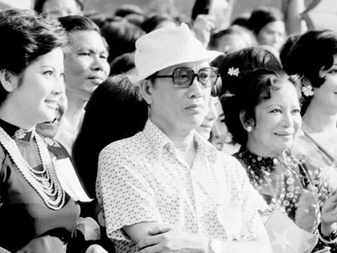 Nghệ sĩ nhiếp ảnh Minh Lộc viết lịch sử bằng hình ảnh
