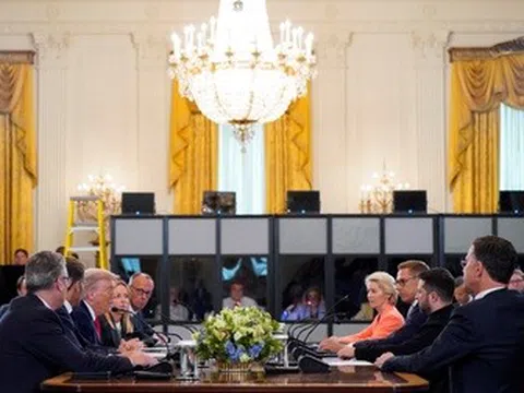 Tổng thống Trump gặp các lãnh đạo châu Âu để thảo luận về chiến sự Ukraine