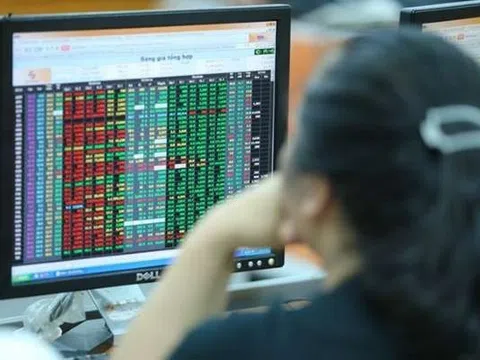 Tính độc lập của hội đồng quản trị và tác động đến hành vi quản trị lợi nhuận của các công ty niêm yết tại Việt Nam