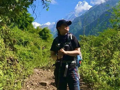 Giây phút bấn loạn của nữ du khách Việt bị lạc giữa rừng núi Himalaya