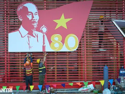 Thêm các tour tham quan miễn phí triển lãm 80 năm thành tựu đất nước