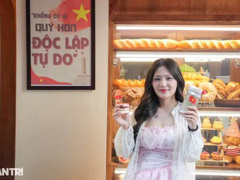Chi tiền triệu giữ chỗ quán cà phê Hà Nội xem diễu hành, khách lo mất chỗ