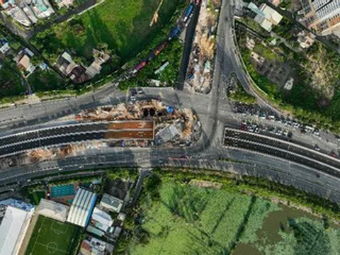Chủ tịch TPHCM chỉ đạo 'nóng' về nút giao 3.400 tỷ đồng chậm tiến độ 12 tháng