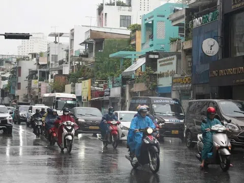 Thời tiết TP HCM hôm nay 23-8: Chuẩn bị kỹ trước khi ra đường bắt đầu từ chiều tối