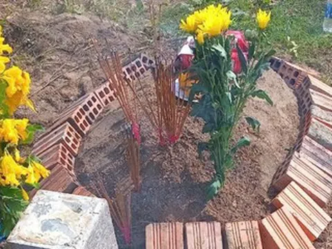 Phát hiện bộ xương người đã phân hủy dưới cành cây quấn chiếc thắt lưng