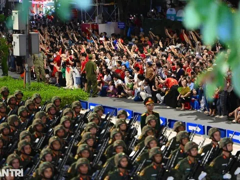 Vị trí "vàng" và những lưu ý quan trọng phải nhớ khi xem diễu binh