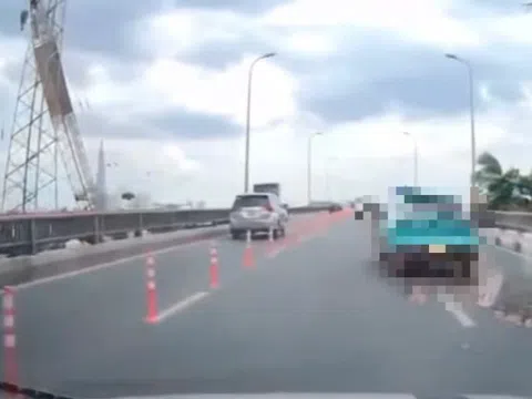 Xác minh video xe taxi công nghệ lạng lách, chuyển làn gây bất bình dư luận