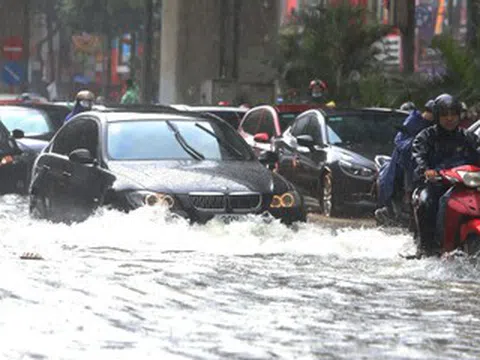 Tin mới về vùng áp thấp gần Biển Đông, miền Bắc còn nhiều ngày mưa giông