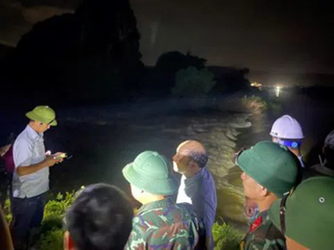 Vỡ kênh ở Thanh Hóa, Chủ tịch tỉnh xuống hiện trường trong đêm