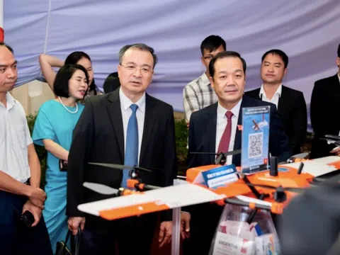 VIỆT NAM KHÔNG NGỪNG PHÁT TRIỂN, TĂNG VỊ THẾ (*): Làm chủ khoa học, công nghệ