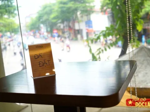 Chi nửa triệu đồng mua chỗ ngồi xem diễu binh từ trên cao