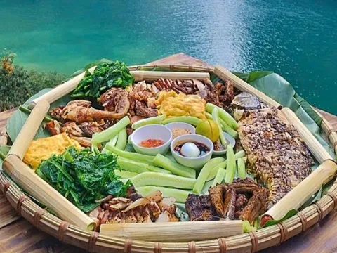 Khách chê mẹt cơm 1,5 triệu đồng tại quán ăn ở Tuyên Quang, chủ nói gì?