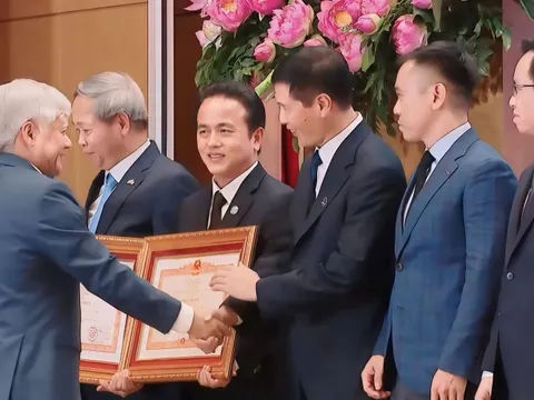 Ống đồng Toàn Phát nhận giải Doanh nghiệp đóng góp xuất sắc vì xã hội