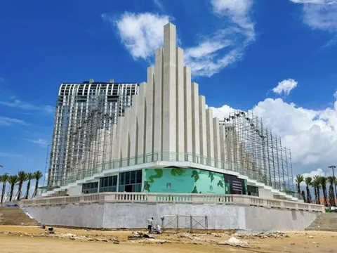Starbucks view biển đầu tiên tại tháp Tam Thắng TP.HCM