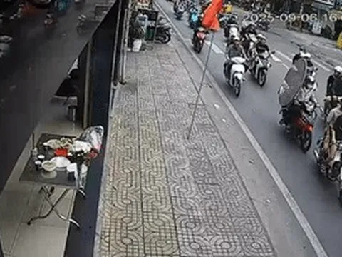 Bắt khẩn cấp ba nam thanh niên 17-18 tuổi chuyên giật bàn bày đồ cúng ở TPHCM