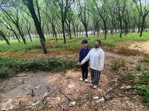 Bé gái 12 tuổi bị bạn trai quen qua mạng hiếp dâm nhiều lần