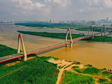 Có nên làm tàu điện monorail dọc sông Hồng?