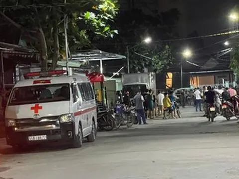 Sau tiếng la thất thanh, phát hiện 2 vợ chồng tử vong trước cửa nhà