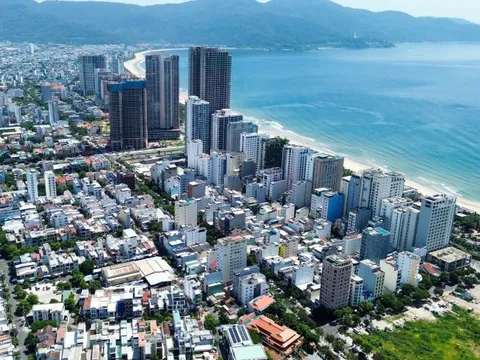 Thêm khách sạn ven biển Đà Nẵng bị phạt gần trăm triệu đồng