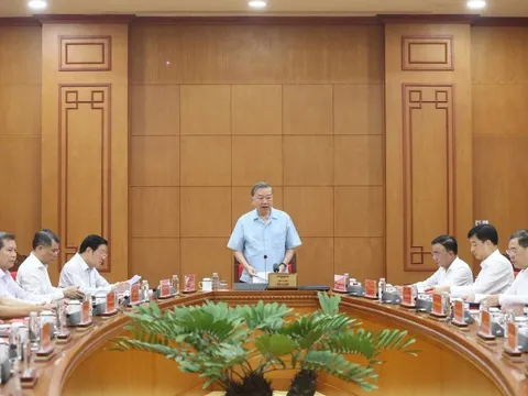 Xử lý nghiêm minh tham nhũng, lãng phí, tiêu cực