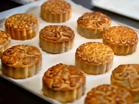 Cách làm bánh nướng nhân thập cẩm cho tết Trung thu nhanh chóng tại nhà