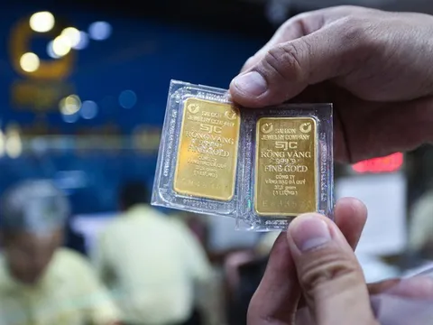 Trước ngày 15-12 hằng năm sẽ cấp quota nhập vàng