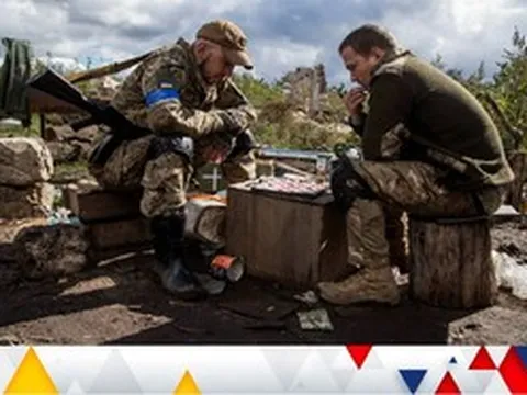 Chiến sự Ukraine 9/10: Quân đội Nga bất ngờ "lật cánh"