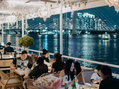 Top 5 nhà hàng ven sông Sài Gòn hút khách nhờ cảnh đẹp, món ngon