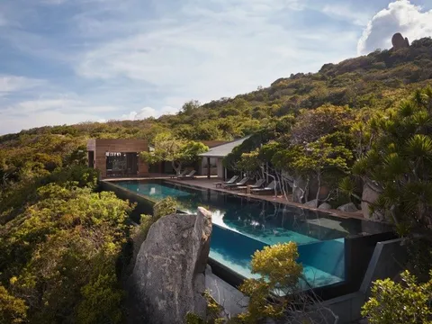Resort "đắt nhất Việt Nam" lần đầu được Michelin vinh danh xa hoa cỡ nào?