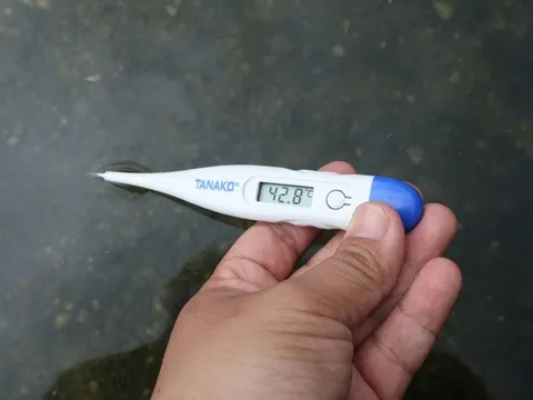 Bể nước tự sôi, bốc khói ngày đêm ở Đà Nẵng