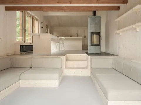 8 không gian nội thất nơi ghế sofa âm tường hòa thành một với vách, tường